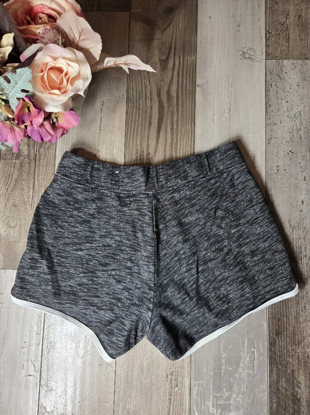 Justice Active Girl’s Gray Cozy Pull-on Shorts with White Trim Size XL 14-16
